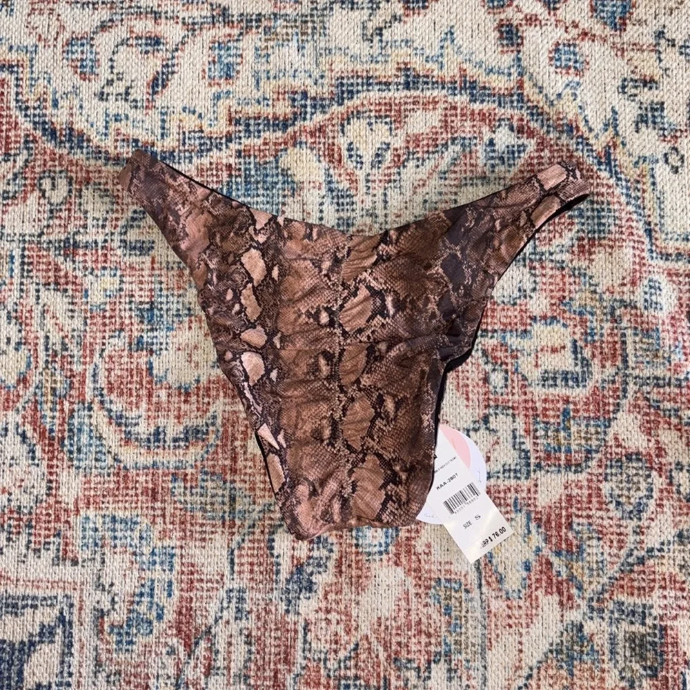 PQ Swim Kaa Reversible High Cut Teeny Bikini Bottoms SZ S NWT - Picture 3 of 4